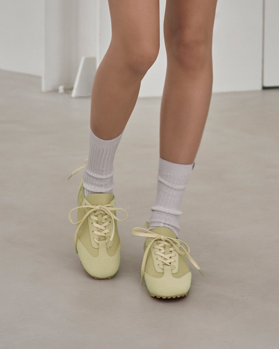 Double Tied Sneakers ・ ダブルタイドスニーカー (バター)