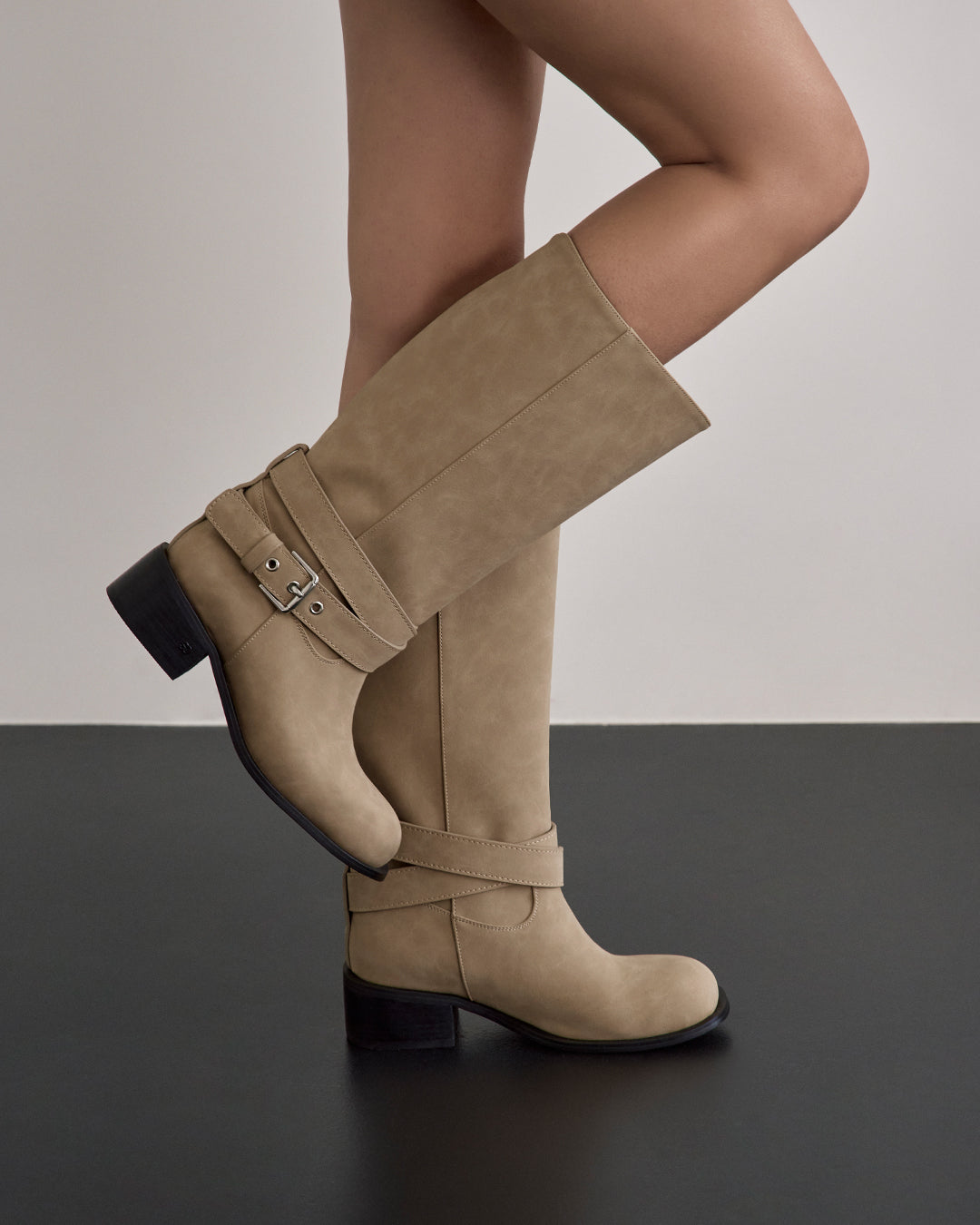 Belted Two Way Boots ・ ベルテッドツーウェーブーツ (キャメルベージュ)