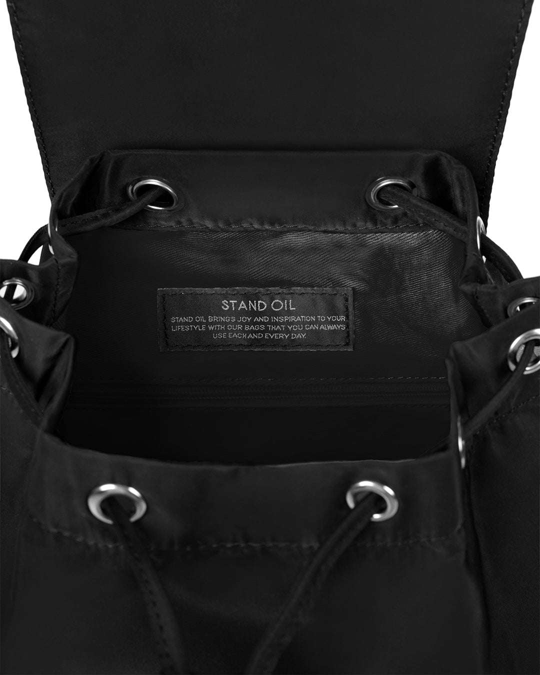 Hug Backpack / Black· ハグバックパック (ブラック)